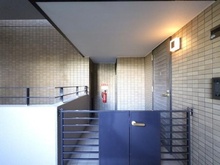 【大阪府/豊中市曽根西町】フォルム曽根 玄関