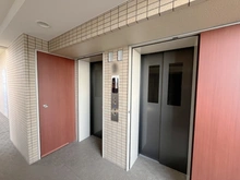 【大阪府/大阪市淀川区新高】リーザス大阪 敷地内
