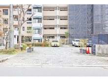 【大阪府/箕面市如意谷】ルミナス箕面の森四番街11号棟 敷地内