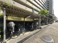 【大阪府/箕面市牧落】サンロイヤル箕面コスモ 2号館 駐輪場
