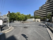 【大阪府/箕面市牧落】サンロイヤル箕面コスモ 2号館 ロータリー