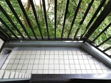 【大阪府/池田市城山町】インペリアル池田城山町 バルコニー：サービスバルコニー