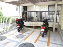 【大阪府/池田市城山町】インペリアル池田城山町 共用施設：※バイク置場