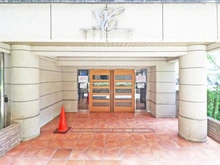 【東京都/西東京市谷戸町】マイキャッスルひばりヶ丘弐番館 エントランス