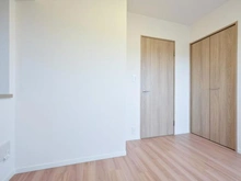 【埼玉県/朝霞市膝折町】レーベンハイムフォレチッタ・ガーデン 洋室