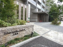 【東京都/東久留米市ひばりが丘団地】ひばりが丘フィールズ1番街 アプローチ