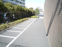 【東京都/西東京市富士町】D’レスティア東伏見 バイク置き場：空き有（2026年2月時点）