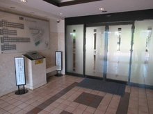 【東京都/東久留米市学園町】ライオンズガーデンひばりが丘学園町 エントランス