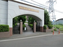 【東京都/東久留米市学園町】ライオンズガーデンひばりが丘学園町 エントランス