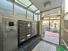 【東京都/台東区根岸】ラミアール鶯谷駅前 エントランス
