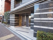 【東京都/荒川区東日暮里】ライオンズ鶯谷マークスフォート エントランス