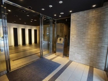 【東京都/荒川区東日暮里】ライオンズ鶯谷マークスフォート エントランス
