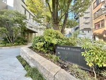 【東京都/台東区東上野】ブリリア上野ガーデン エントランス