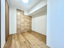 【東京都/台東区東上野】ブリリア上野ガーデン 洋室