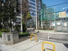 【東京都/台東区北上野】コスモ上野ロイヤルフォルム  区立山伏公園（現地より約120m）