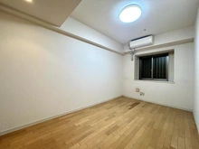 【東京都/台東区上野】コスモ上野パークサイドシティ サービスルーム（納戸）