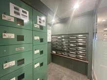【東京都/荒川区東日暮里】日暮里第2ダイヤモンドマンション メールBOX：手前：宅配BOX