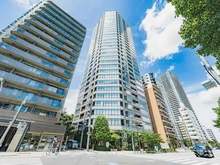 【東京都/台東区池之端】パークタワー上野池之端 外観：写真中央