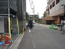 【東京都/世田谷区野沢】クレヴィア駒沢大学 前面道路：大規模修繕中