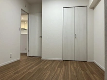 【埼玉県/さいたま市北区日進町】コスモ大宮日進 洋室：5.6帖