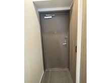 【埼玉県/春日部市中央】クラーク春日部弐番館 玄関