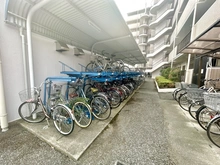 【埼玉県/春日部市備後西】ライオンズマンション武里 駐輪場