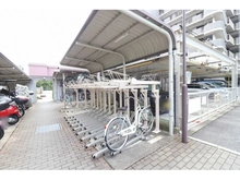 【埼玉県/草加市花栗】ルネ・マザーズシティ 南棟 駐輪場