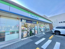【東京都/八王子市明神町】ネオハイツ八王子明神町 ファミリーマート 八王子明神町店（現地より約550m）：