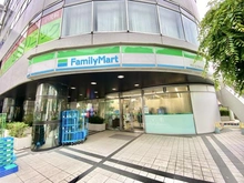 【東京都/八王子市明神町】クリオ京王八王子ビサイド ファミリーマート 京王八王子駅前店（現地より約90m）：