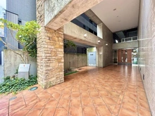 【東京都/八王子市横山町】グエルスクエア八王子 アプローチ