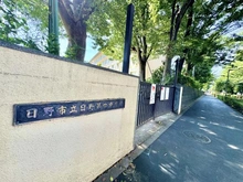 【東京都/日野市旭が丘】グランシティ豊田レジデンシアガーデン 日野市立日野第四中学校（現地より約500m）：