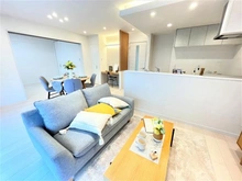 【東京都/八王子市大和田町】レクシオ大和田 リビング・ダイニング