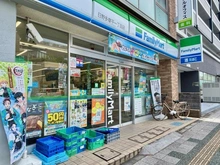 【東京都/日野市多摩平】クイーンシティ豊田多摩平の丘 ファミリーマート日野多摩平一丁目店（現地より約140m）：