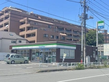 【東京都/八王子市千人町】ライオンズガーデン西八王子 ファミリーマート 八王子並木町店（現地より約500m）：