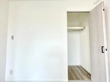 【東京都/立川市一番町】ハイホーム立川一番町 洋室：収納（6帖洋室部分）