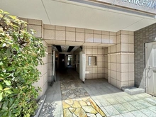 【東京都/立川市高松町】ワイズユウラク立川 アプローチ