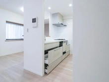 【東京都/立川市錦町】リーベスト立川錦町II キッチン