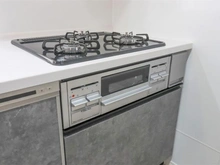 【東京都/東村山市富士見町】ヴィラージュ・ヴェール 3番館 キッチン：三口コンロ