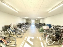 【東京都/東大和市立野】エストヴォーレ上北台 駐輪場