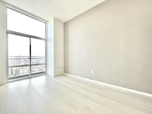 【東京都/八王子市八日町】ビュータワー八王子 洋室：約6.0帖