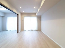 【東京都/立川市錦町】グランパーク立川 リビング・ダイニング：（左）洋室