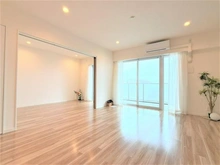 【東京都/八王子市別所】クレヴィア京王堀之内パークナードI　2番街 リビング