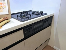 【東京都/日野市旭が丘】グリーンコーポ豊田 キッチン：三口コンロ