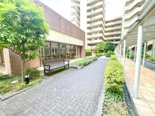 【東京都/昭島市武蔵野】ザ・バーデン昭島ペイサージュ アプローチ