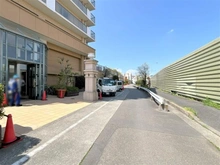 【東京都/八王子市大和田町】グランシティレイディアントアクアヴィータ 前面道路