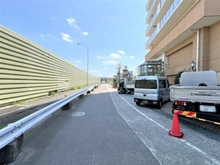 【東京都/八王子市大和田町】グランシティレイディアントアクアヴィータ 前面道路