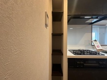 【東京都/八王子市狭間町】タウンズ八王子センタークレスト 収納：キッチン横