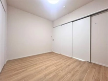 【東京都/八王子市鑓水】パークフィーネ南大沢4番館 洋室