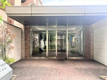 【東京都/八王子市鑓水】パークフィーネ南大沢4番館 エントランス