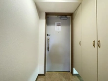 【東京都/八王子市横山町】グエルスクエア八王子 玄関